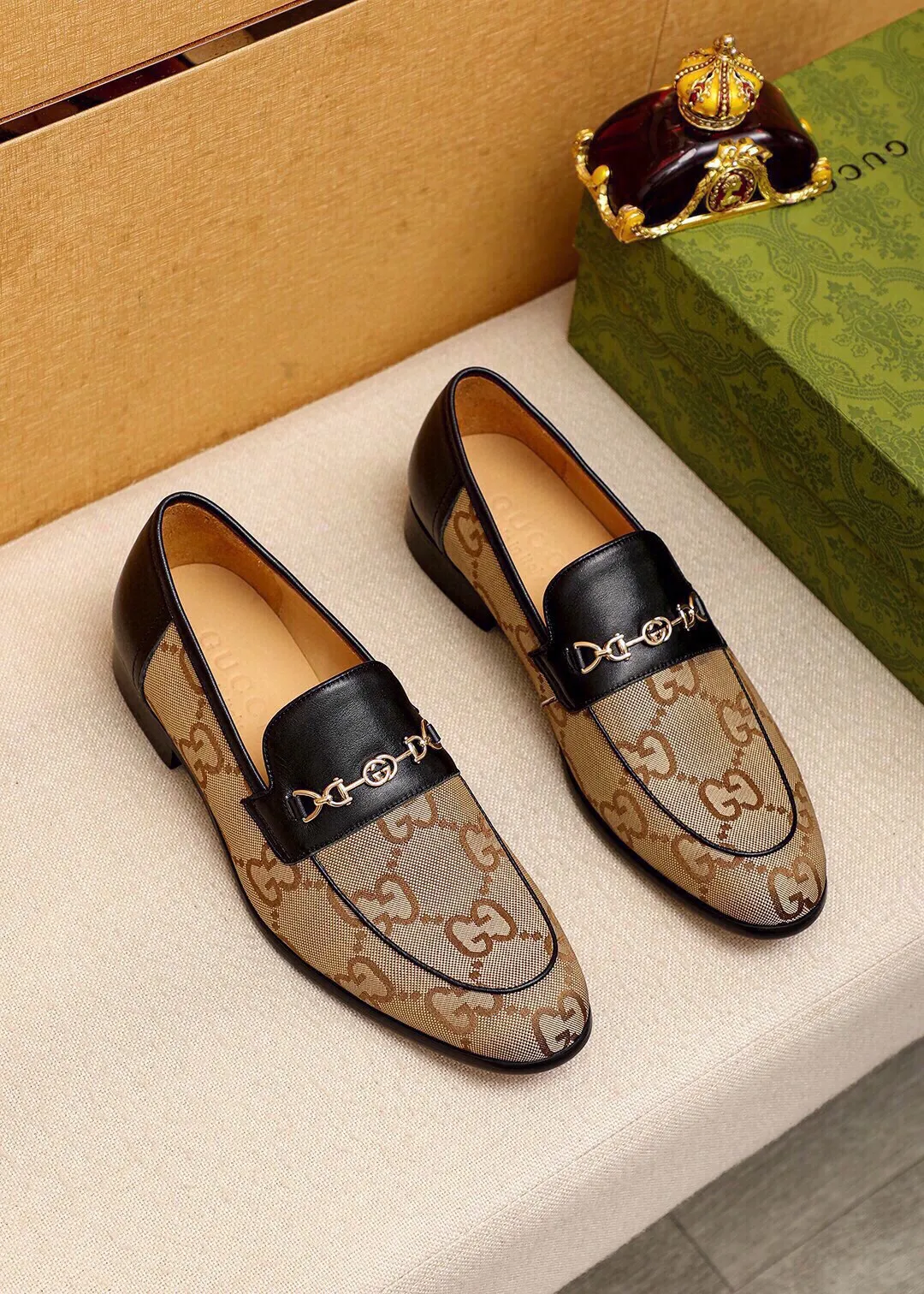 Men's shoes 💰540 💐 GUCCI official website dress shoes 🌀 Italian 🇮🇹 imported denim upper ➕ top imported water-dyed cow 🐂 leather lining 💋 fine handmade original outsole, the real thing looks better when photographed in person Standard size 38-44 (45🉑️customized)